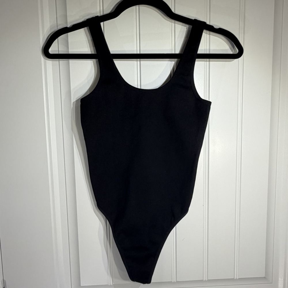 Bozzolo Black Ribbed Scoop Neck Stretch Bodysuit Size S/M